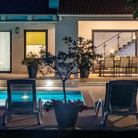 Villa Beautiful Eva With Private Pool Near The Šišan
