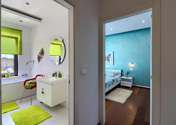 Beautiful Eva With Private Pool Near The * Šišan